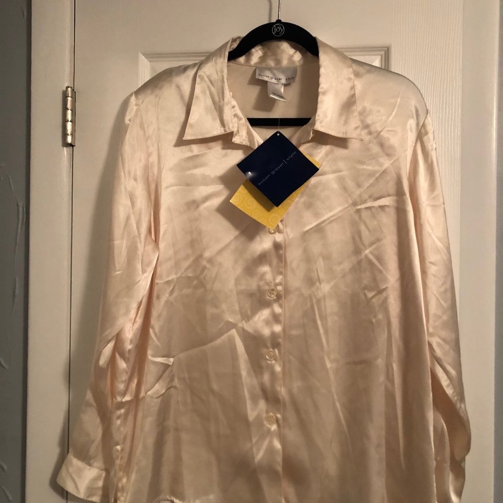 NWT Susan Graver QVC / Style Size L Cream Blouse